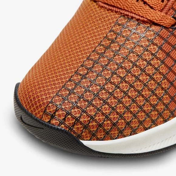 Nike Metcon 8 Low Womens Training Shoes Brown White DO9327-200 NEW Size 10 - Picture 9 of 10